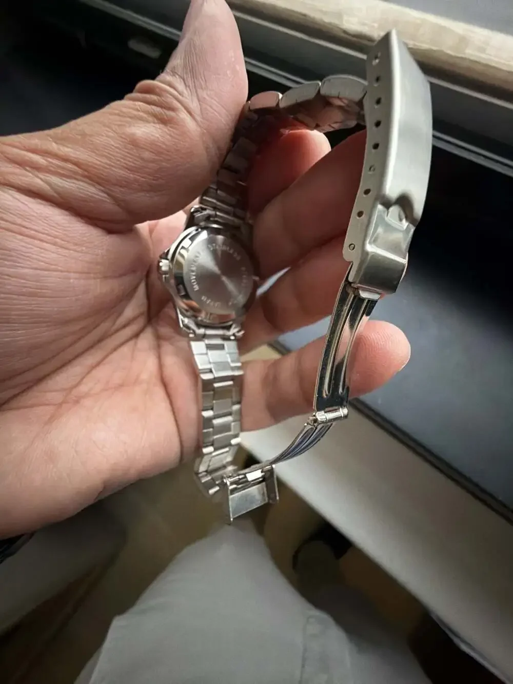 Family Dollar silver tone